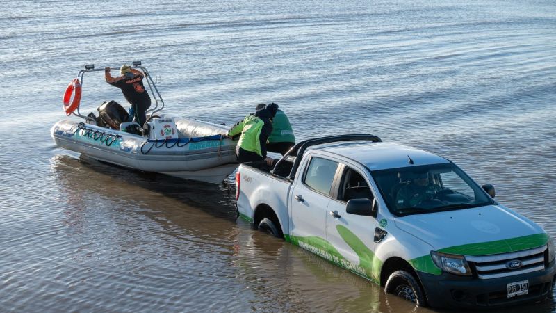 Finalizo el operativo de busqueda de los pescadores en el Rio de La Plata con el hallazgo de un tercer cuerpo