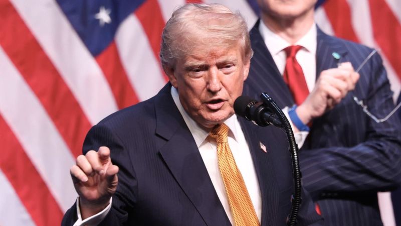 Trump anunció un bloqueo en el Estrecho de Ormuz y busca cobrar una tasa del 20% a los buques