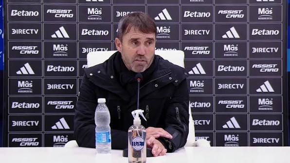 Tras la derrota ante Gimnasia, Chacho Coudet admitió que River "tiene poco tiempo y poco margen"