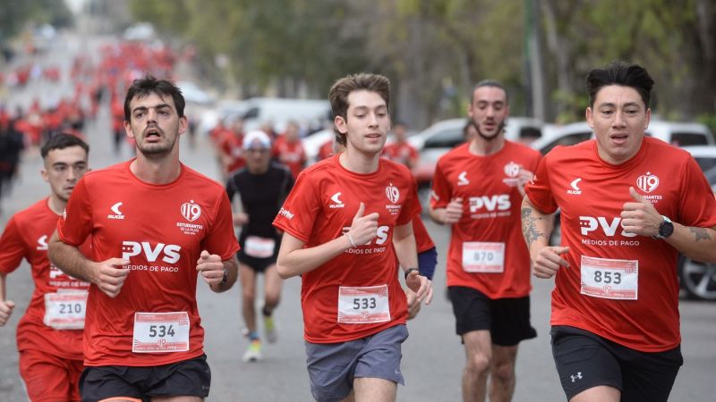 Estudiantes abrió la inscripción para la Carrera del 121° Aniversario: cuándo será y cómo anotarse