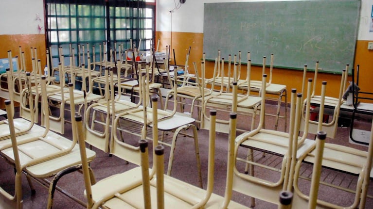 Dos paros docentes complicarán el regreso a clases en la Provincia