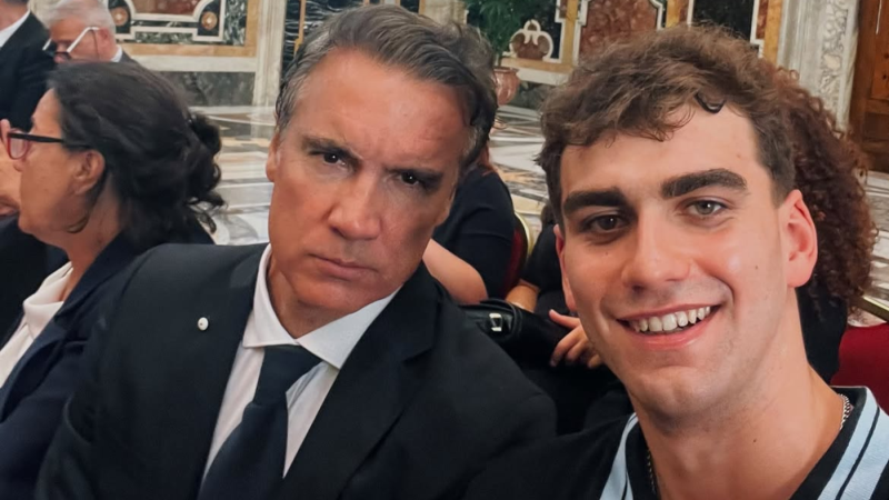 Ulises Cazau, el nadador platense que conoció al Papa León XIV en el Vaticano