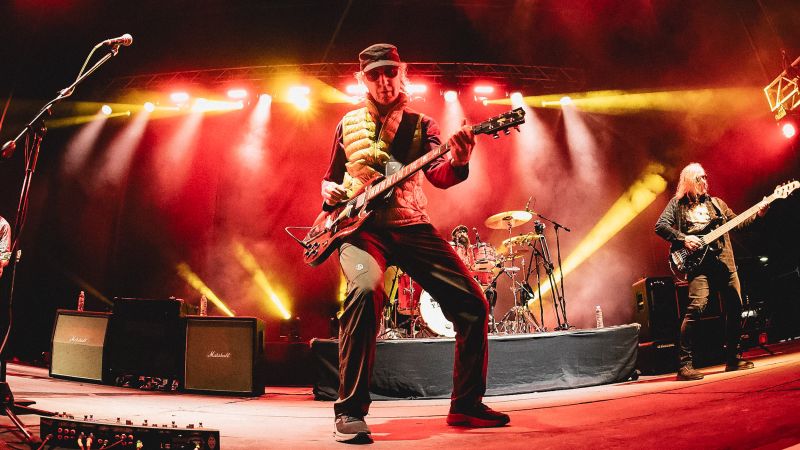 Skay volvió a La Plata después de 12 años y agotó el Hipódromo con un show de casi dos horas