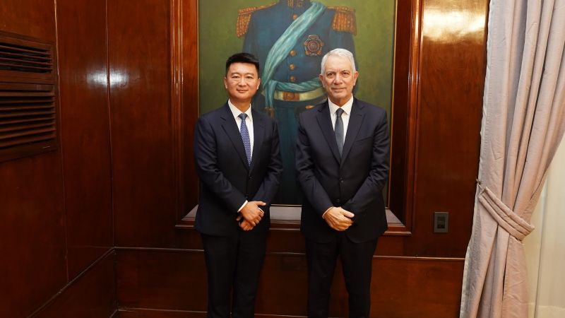 Alak recibió al CEO de Huawei y acordaron avanzar en el desarrollo de ciudades seguras e inteligentes