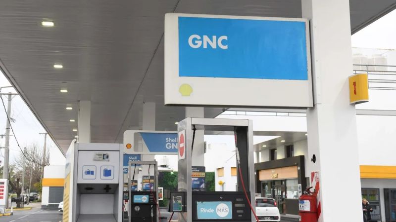 Sigue el drama del GNC en La Plata: largas colas y cupos que se agotan en dos horas