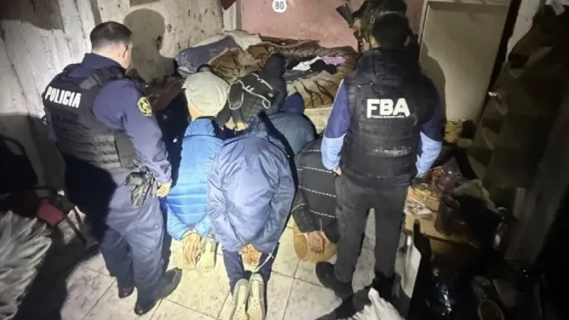 Desbaratan un presunto punto de venta de drogas en La Plata