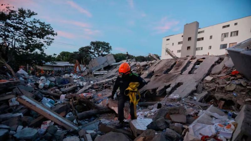 Argentina enviará un avión Hércules a Colombia para colaborar tras el terremoto