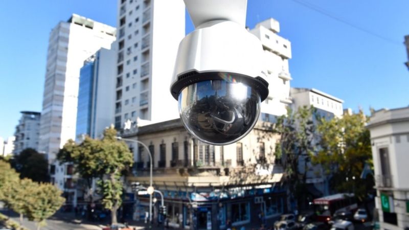 La Plata duplicará su sistema de videovigilancia: cuántas cámaras incorporarán al espacio público