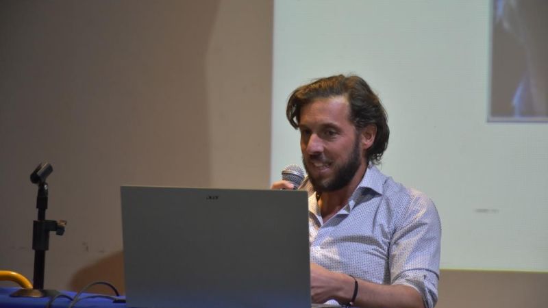Niñeces y tecnología: la UCALP invita a un conversatorio sobre cuidados, herramientas e interrogantes