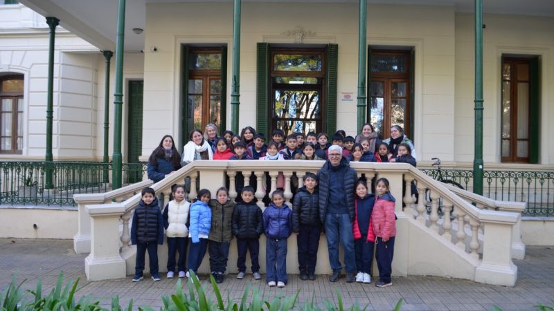 De La Luisa a La Plata: alumnos de una escuela rural conocieron el mundo aeroespacial de la UNLP