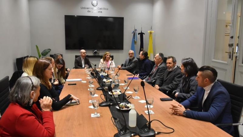 La Plata será sede de una experiencia piloto sobre viviendas intergeneracionales e inclusivas