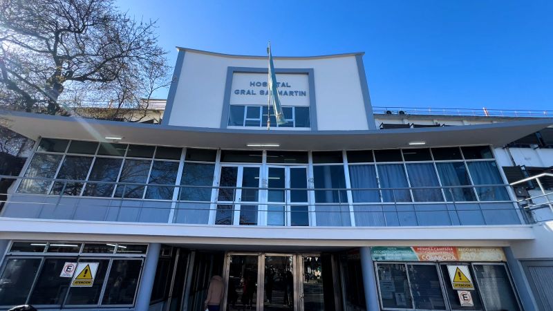 El Hospital San Martín de La Plata incorporó una tecnología inédita para tratar aneurismas cerebrales
