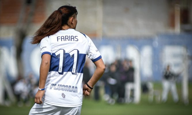 Las lobas viajan a Caballito