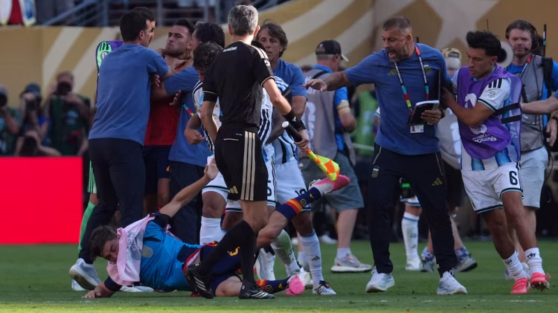 Luis de la Fuente defendió a España tras las sanciones por la pelea con Argentina en la final del Mundial