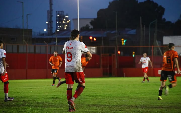 Cambaceres perdió con Lugano en Ensenada y llegó a nueve partidos sin ganar