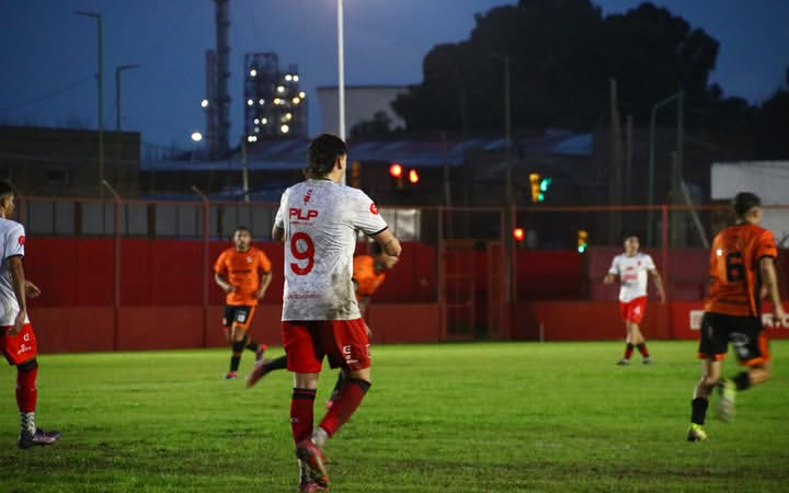 Cambaceres va por un triunfo urgente ante Leandro N. Alem en Ensenada