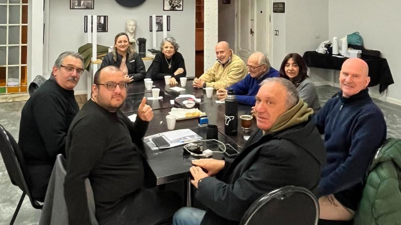 El MID bonaerense sale a la calle para defender el Monotributo y juntar firmas
