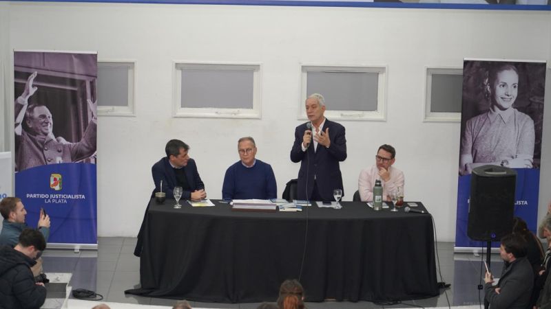 Alak junto a Alberto Descalzo: “En el peronismo no sobra nadie, necesitamos a todos”