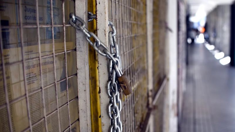 La Plata y una postal que se repite: menos ventas, persianas bajas y un sector comercial que ya no aguanta