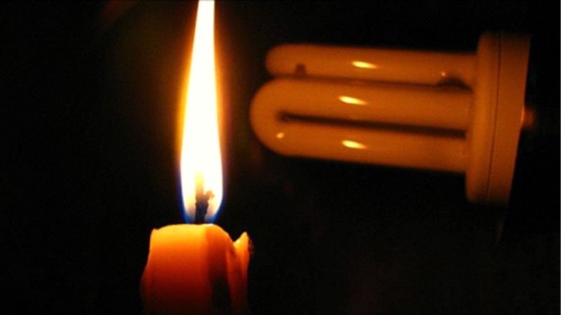 Persisten los cortes de luz en La Plata y vecinos denuncian nuevos problemas a cinco días del incendio en Tolosa