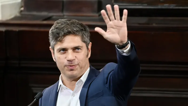 Kicillof mira a 2027 y se despega de Cristina: el peronismo busca salir de su laberinto para ganarle a Milei