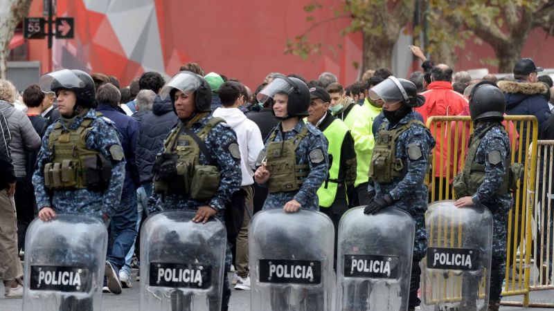 Más de 500 policías estarán afectados al operativo por el Clásico Platense