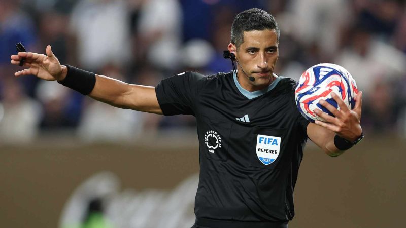 Yael Falcón Pérez será el árbitro del clásico platense entre Estudiantes y Gimnasia