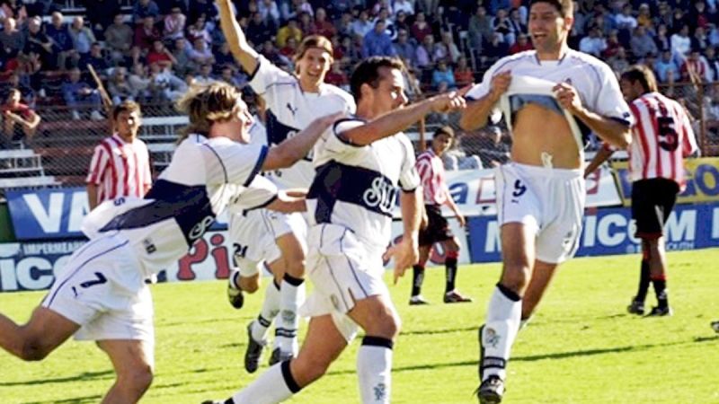 Los últimos festejos del Lobo en la cancha del Pincha