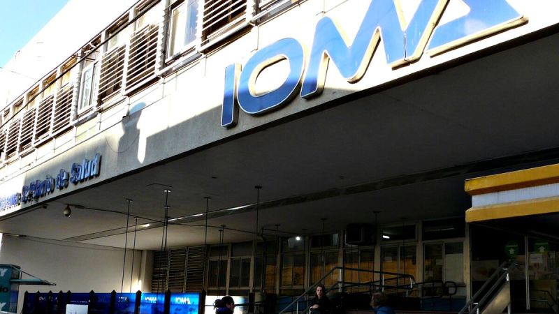 IOMA: afiliados y prestadores preparan un acampe en La Plata por las demoras en pagos y prestaciones