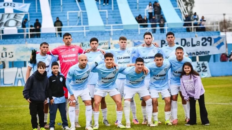 Villa San Carlos busca seguir alejándose del descenso ante Argentino de Quilmes