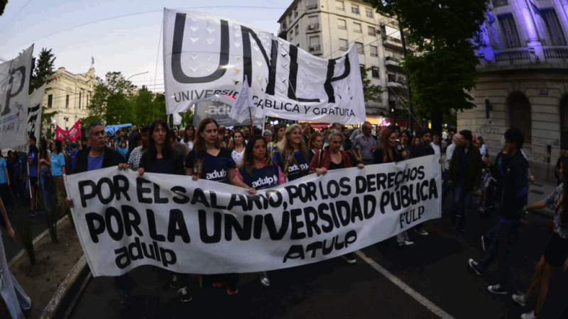 Paro universitario: docentes y no docentes de la UNLP vuelven a las medidas de fuerza