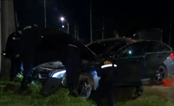 Asalto comando en Uruguay: robaron un banco, chocaron durante la fuga y tomaron otro vehículo