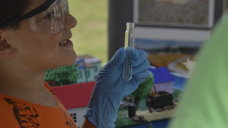 Ciencia para todos en La Plata: organizan una feria abierta con experimentos, laboratorios y charlas