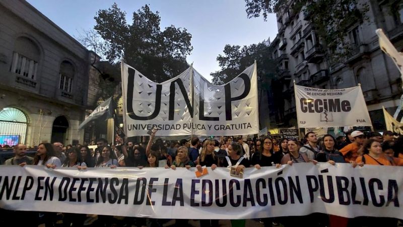 Cuánto cayó el financiamiento de la UNLP durante el gobierno de Milei