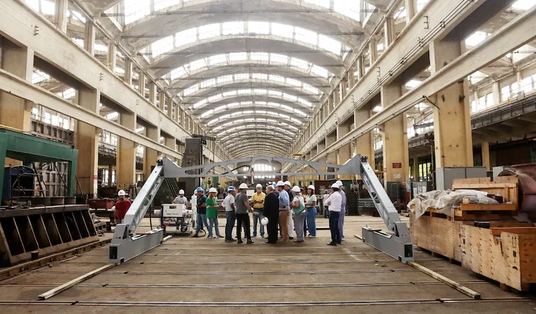 Desarrollan en La Plata una impresora 3D gigante para construir viviendas sociales en menos de una semana