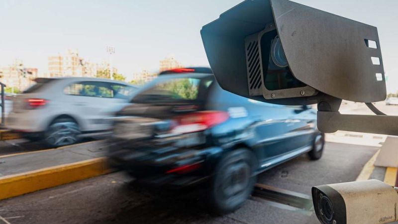 Autopista Buenos Aires-La Plata: habrá multas de hasta $250.000 por evadir el peaje