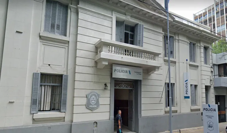 Violento robo en una inmobiliaria de La Plata: maniataron a la madre y al hermano de Luciano Gallett