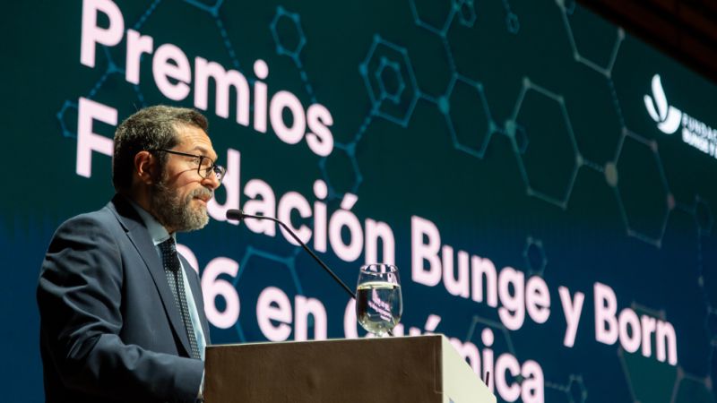 Un científico de La Plata fue distinguido con uno de los principales premios de la ciencia argentina