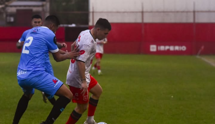 Cambaceres empató sin goles ante J.J. Urquiza y dejó pasar una chance para acercarse al Reducido