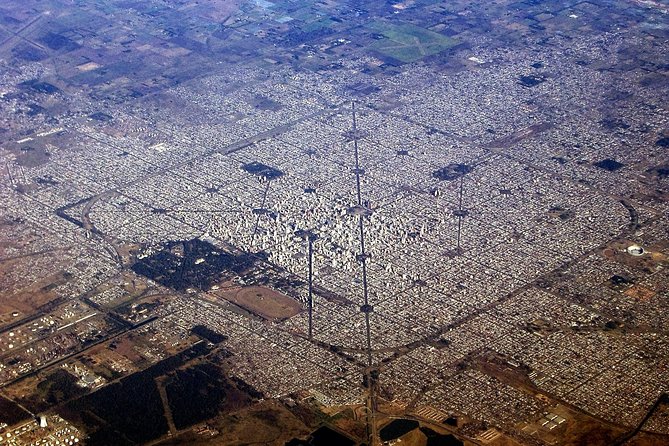 La Plata frente a la vulnerabilidad: cuántas personas viven en la calle y cuántas en barrios precarios