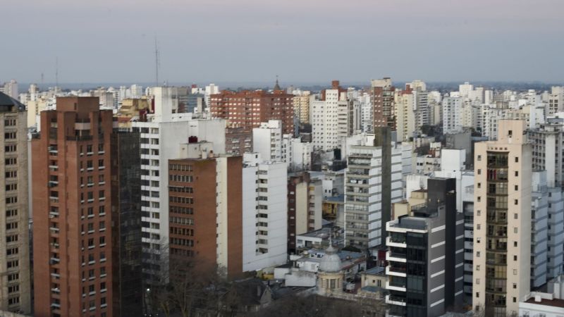 La actividad inmobiliaria y la construcción profundizan su retroceso en la ciudad