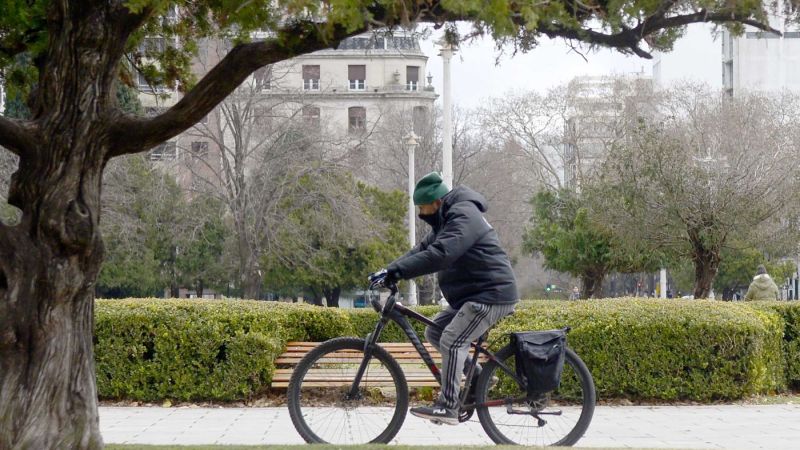 Frío extremo en La Plata: así estará el tiempo este domingo y cuándo empieza a subir la temperatura