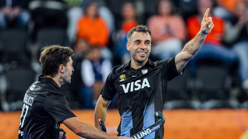 Los Leones van por el oro con dos platenses en el equipo