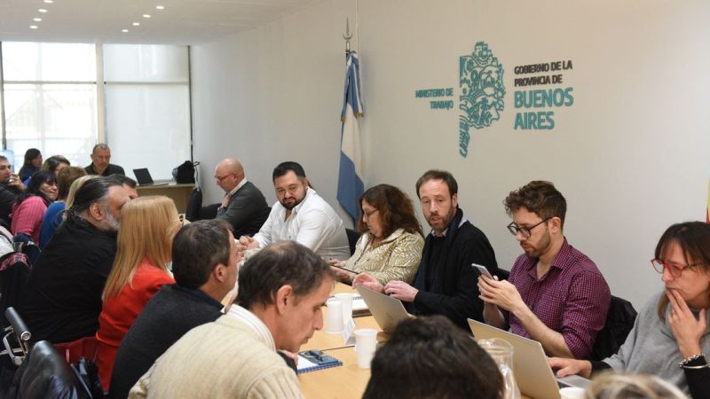 La Provincia reabre la discusión salarial con los estatales: cuándo será la paritaria