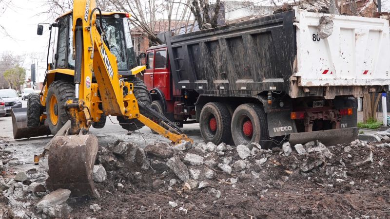 La Plata extenderá este martes los trabajos de reparación de calles en distintos barrios