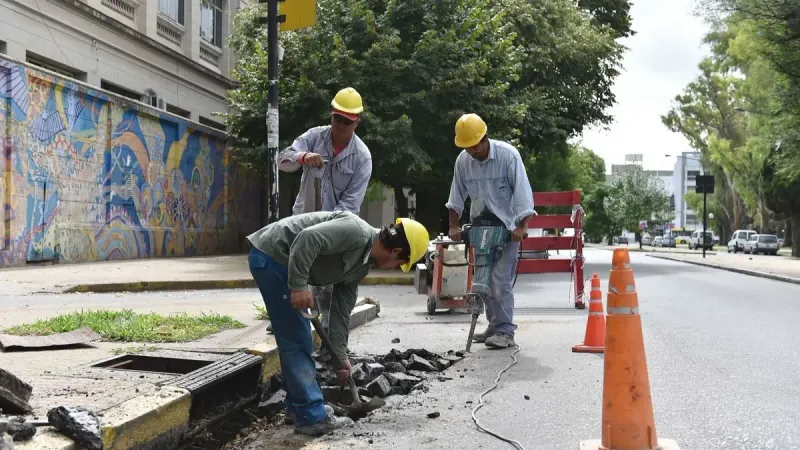 Avanzan las obras viales en Melchor Romero: dónde se realizan los trabajos y qué calles tendrán cortes