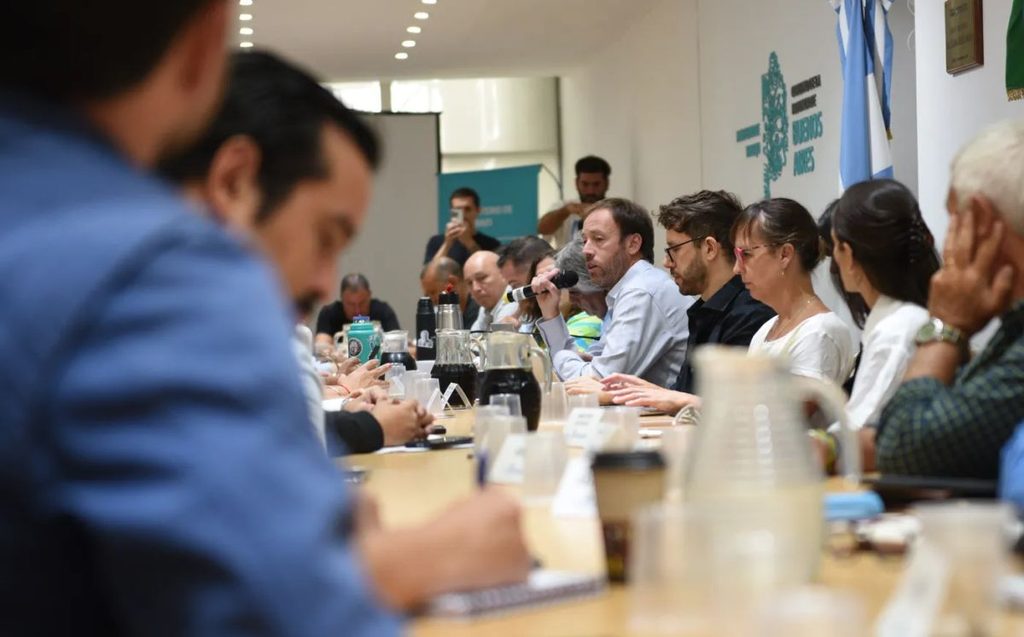 Paritarias bonaerenses: los estatales aceptaron un aumento del 6% para ...