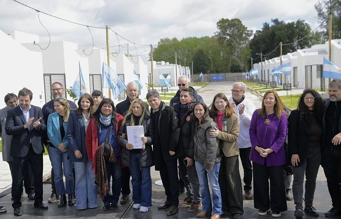 Kicillof entregó 175 viviendas en Melchor Romero para mujeres víctimas de violencia y externados del Alejandro Korn