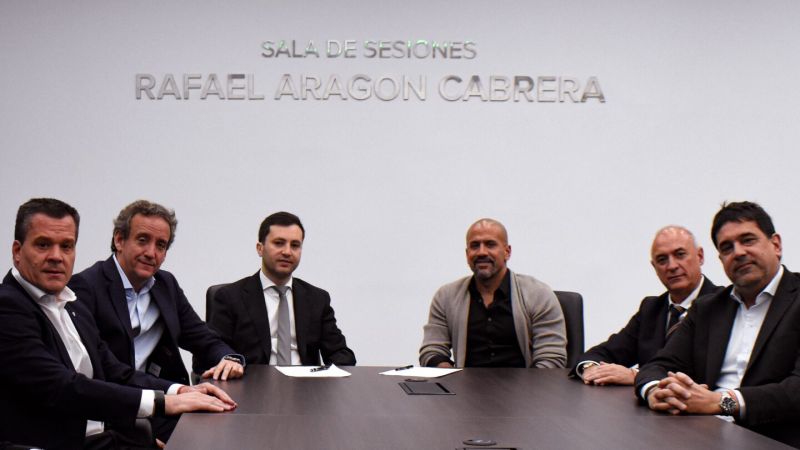 Verón y Di Carlo, más allá de la foto: qué une a Estudiantes y River frente a la AFA