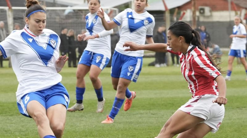 Estudiantes cayó por la mínima ante Vélez y deberá remontar la serie
